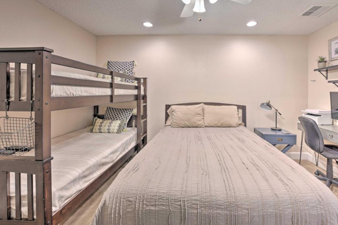 Lake Havasu Condo With Pool Access 1 Block To Beach Lake Havasu City Bagian luar foto